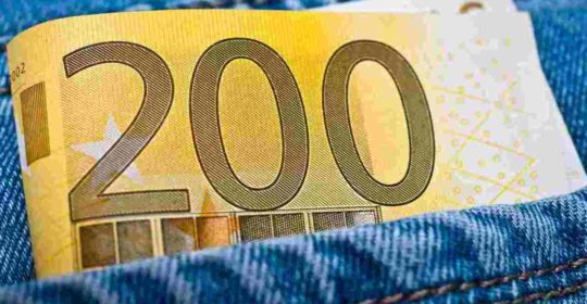einmaliger Anti-Inflationsbonus von 200 Euro auch für Haushaltshilfen und Pflegekräfte sowie koordinierte und kontinuierliche Mitarbeiter.